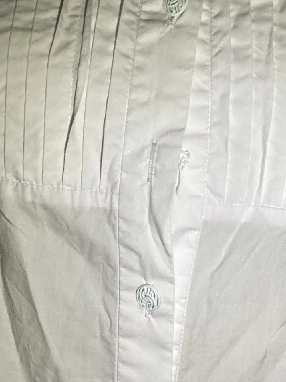 CHANEL vintage women’s Classic White Button-Up  blouse size 6